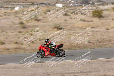 media/Apr-20-2025-AHRMA (Sun) [[393a79c373]]/Race/Group 11 early race/Turn 4b/